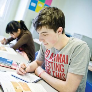 Si torna in classe il 7 gennaio. Test rapidi per chi fa le medie