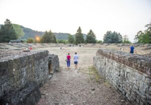 A Libarna torna il teatro e gli studenti diventano attori