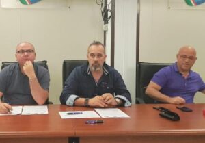 Le tute blu tornano in piazza, venerdì 14 è sciopero
