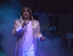 Amalo Live Band porta in piazza le canzoni di Renato Zero