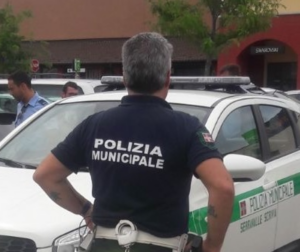 Guida senza patente, è la quarta volta: autovettura confiscata