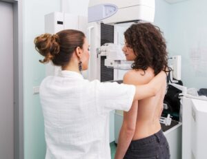 Mammografie gratis per le quarantenni grazie ai Rotary Club