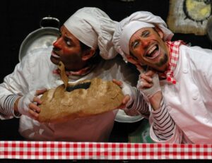 Un pomeriggio a teatro con due cuochi molto buffi