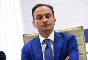 La Regione a Draghi: “Vogliamo acquistare i vaccini per le nostre aziende”