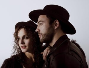 Duende: “Volti”, un album tra rock e country pop