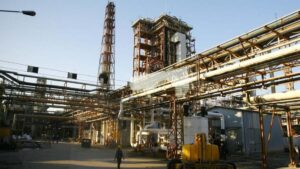 Fuga di gas alla Solvay: al lavoro i tecnici dell’Arpa