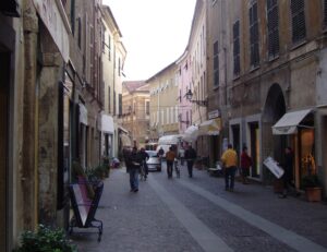 Covid, balzo in avanti dei contagi: in città ora sono 223