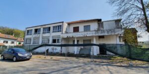 Ex Omnibus, il night delle “ballerine” diventerà ristorante e albergo