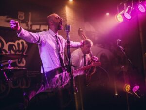 Ivan WildBoy trio, una serata con i classici del rock