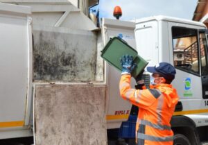 Raccolta rifiuti, indetta per lunedì una giornata di sciopero