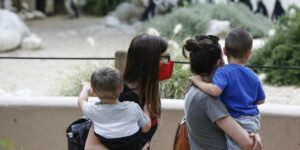 I decessi doppiano le nascite: nuovo calo demografico in città