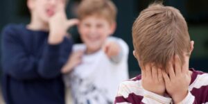 «Bullismo, grazie alle insegnanti che hanno salvato mio figlio»