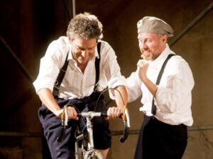 Teatro con dedica speciale a Sandrino Carrea e al ciclismo