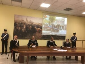 Commettono una rapina con atteggiamento da baby gang: bloccati