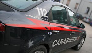 Folle inseguimento per 12 chilometri: arrestato 23enne