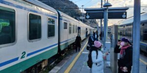 «Noi pendolari non siamo tubetti di maionese da spremere»