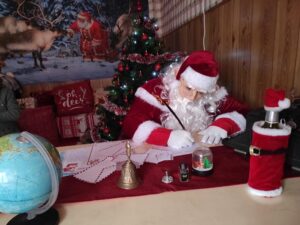 Cosola, nella casa di Babbo Natale si respira l’aria delle feste