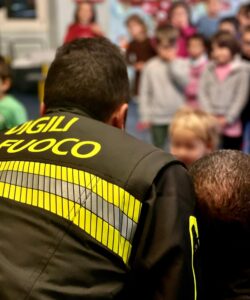Anche i Vigili del Fuoco per la Materna Principe Oddone di Gavi
