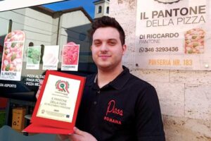 Il Pantone della Pizza, un compleanno speciale