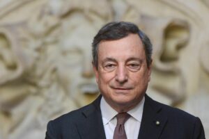Green Pass e lavoro: Draghi firma il nuovo Dpcm