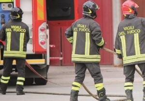 Premio Solidarietà Delucca a vigili del fuoco e carabinieri