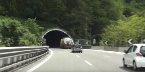 Caos sull’A26: viaggiatori furibondi con Aspi