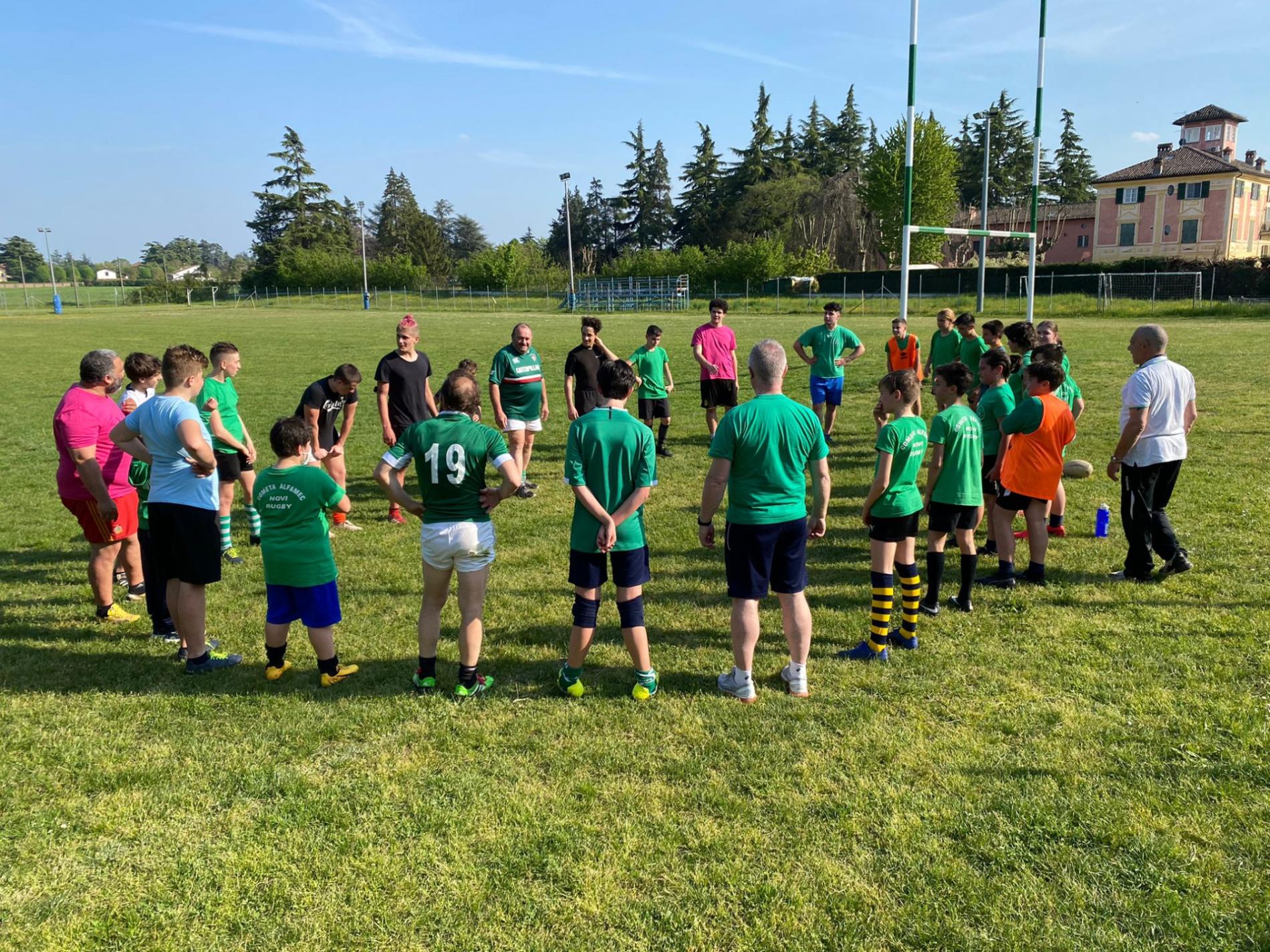 Rugby, i primi passi dei giovani novesi fanno ben sperare