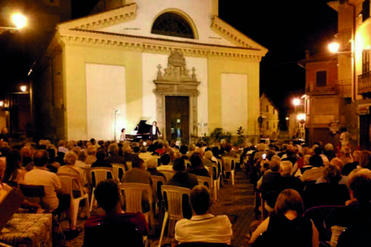 Natale, tempo di concerti: a Stazzano c’è l’Asam Chorus