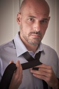 Novi, l’attore Alberto Basaluzzo apre “Il libro sul comodino”