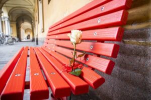 A scuola cartelli contro la violenza, Francavilla ricorda Anita