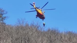 Escursionista ferita alla Lavagnina, soccorsa con l’elicottero