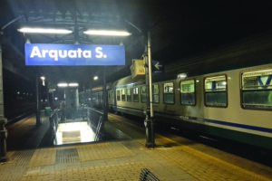 Atti osceni davanti a due ragazze: fermato sul treno dai Carabinieri