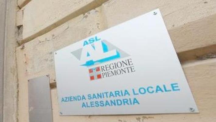 Panchina amica dell’allattamento, ora è presente anche a Novi