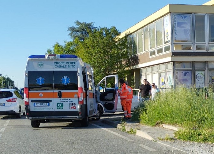 Casale: incidente in zona Terranova, due persone incastrate