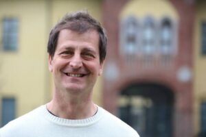 Novi, lettura e inclusione con “La luce nera” di Roberto Morgese