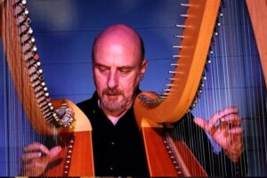 Libarna, concerto del tramonto con l’arpa di Vincenzo Zitello