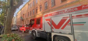 Novi: allarme antincendio a scuola, studenti evacuati