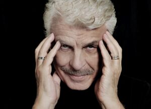 ‘Trilogia di un visionario’, Michele Placido in scena a Casale