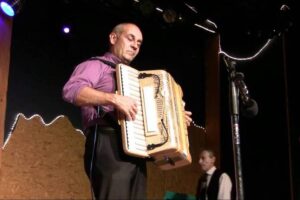 Serravalle, alla scoperta della fisarmonica con Carlo Fortunato