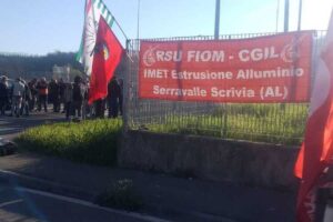 Serravalle, alla Imet è sciopero contro i licenziamenti
