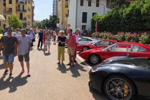 Rosse di Maranello in parata: spettacolo Ferrari al Circolo Ilva