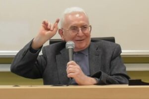 Pozzolo, “Ma la foresta lo sa”: lectio magistralis di Francesco Remotti