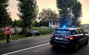 Novi Ligure: si ribalta nel fosso con la minicar, soccorso dai carabinieri