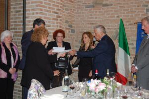 Novi Ligure. l’Anioc dona un defibrillatore all’Anffas